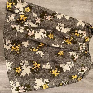 Banana Republic Skirt. Size 4. Always open to offers!